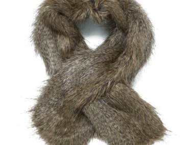 Slide image for gallery: 4482 | меховой шарф — Unreal Fur, 3800 руб./$89