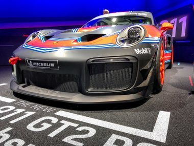 slide image for gallery: 23913 | Porsche 911 GT2 RS Clubsport