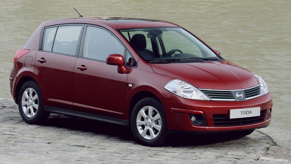 Nissan Tiida I 2007 - 2014 Хэтчбек