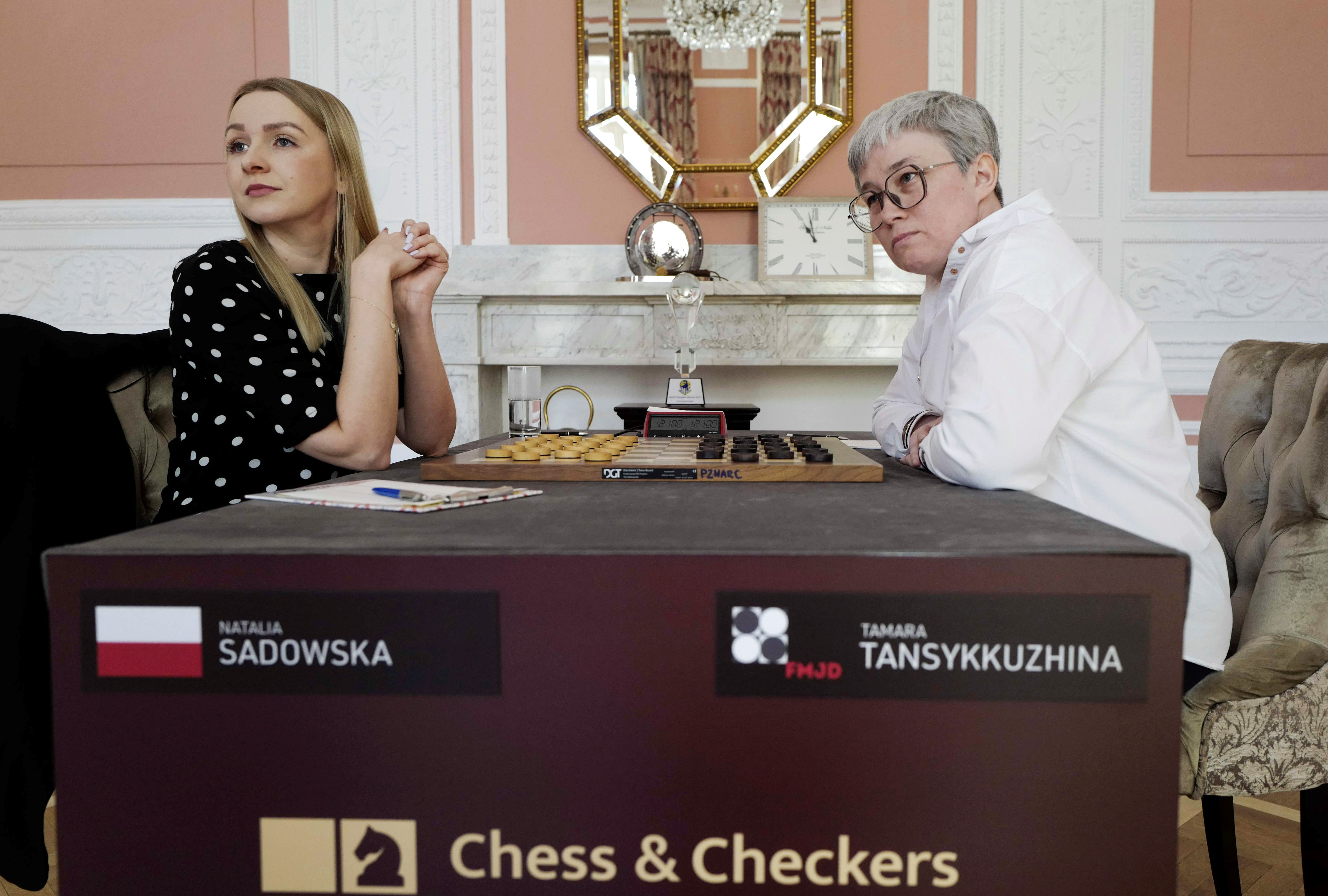 «От них потребовали, чтобы сделали это немедленно…». Тансыккужина — о победе на ЧМ и снятии флага