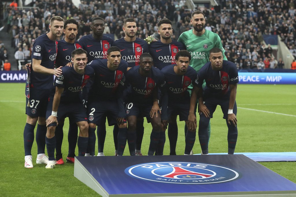 «Пари Сен-Жермен» в третий раз подряд стал чемпионом Франции по футболу