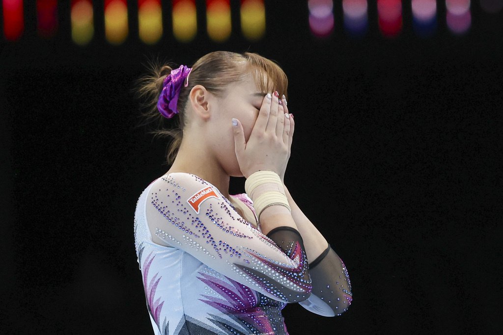 Японскую гимнастку выгнали из олимпийской сборной из-за курения
