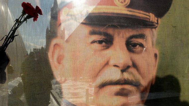 Сталин с нами?