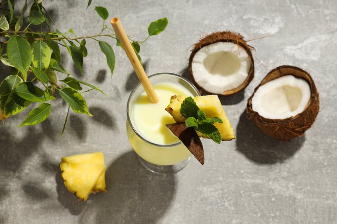 Кокос и ананас коктейль Кокос и ананас коктейль