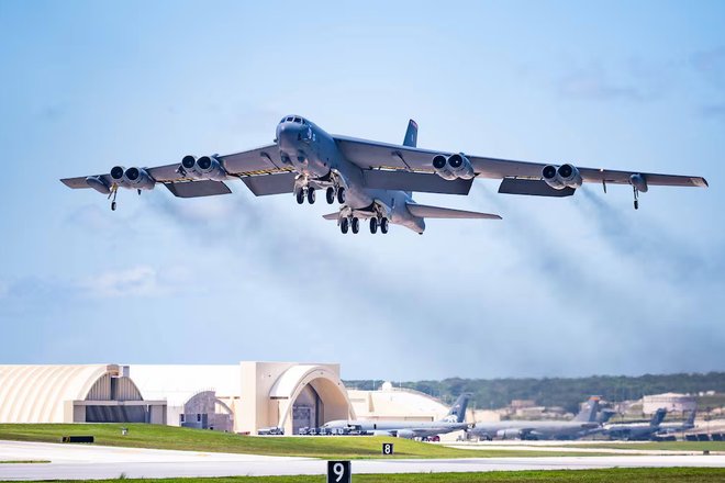 Бомбардировщик B-52 Stratofortress.