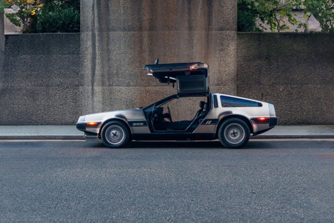 Electrogenic DeLorean DMC-12