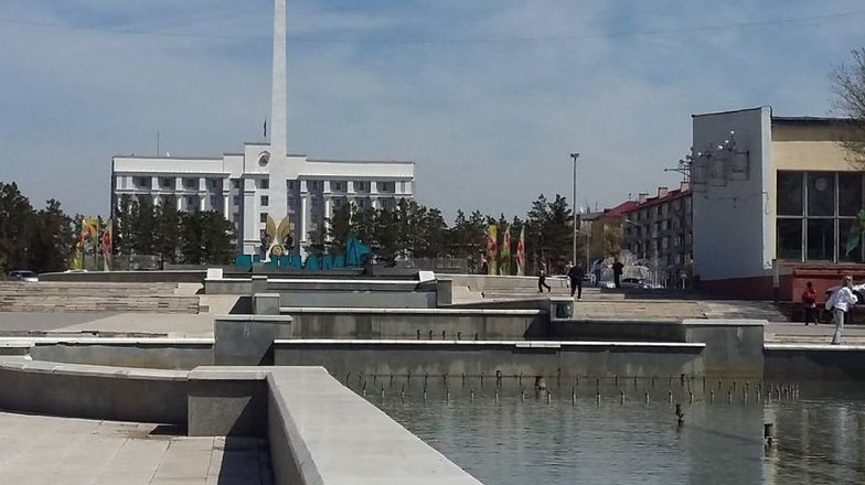 Виды города сочетают в себе типичную советскую застройку с казахским колоритом.