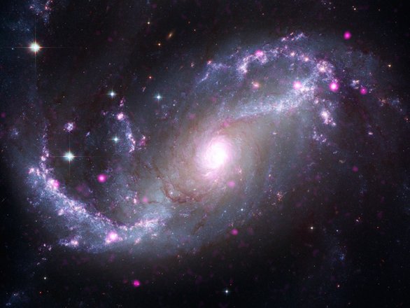 Изображение NGC 1672 — спиральной галактики. Фото: NASA