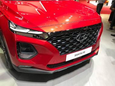 slide image for gallery: 23533 | Hyundai Santa Fe