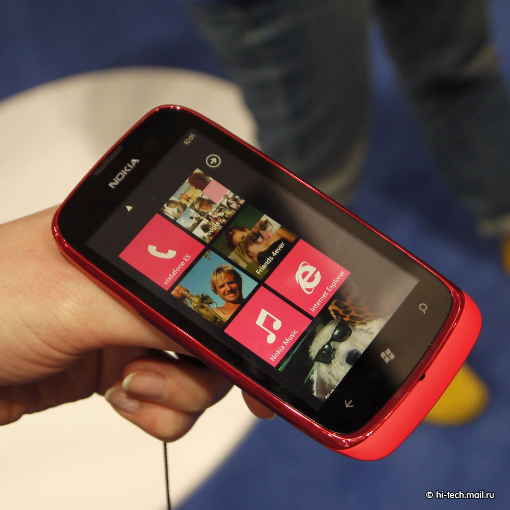 Nokia Lumia на MWC 2012: самый доступный Windows Phone - Hi-Tech Mail.ru