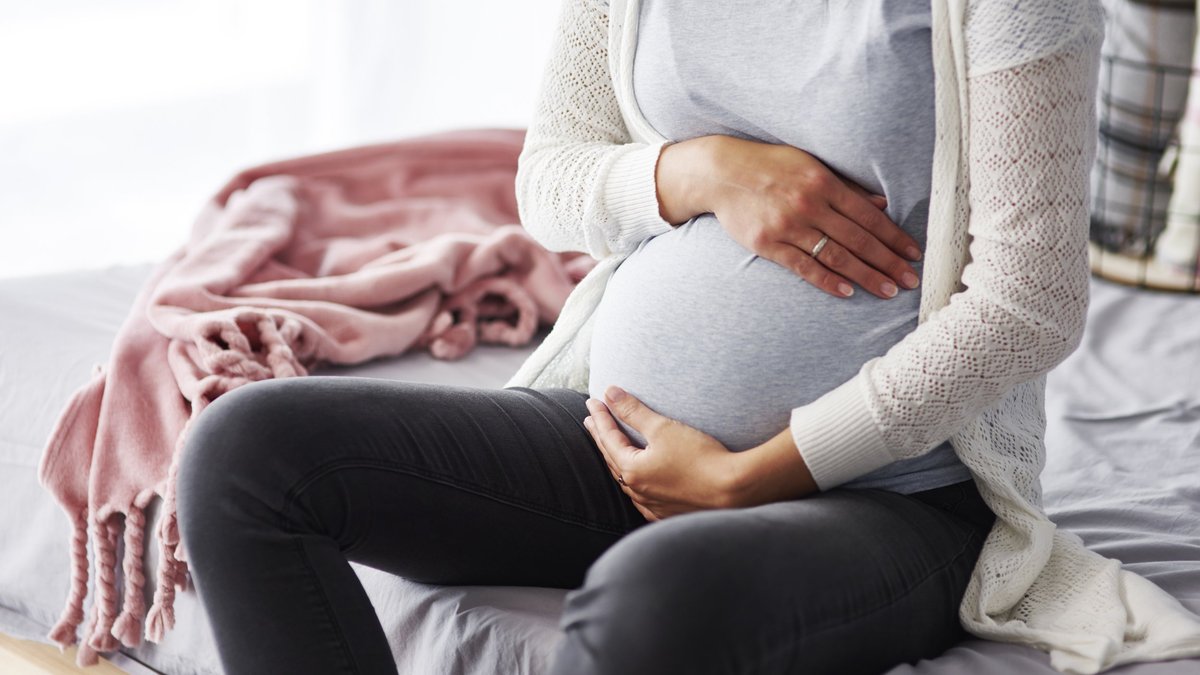 Схватки перед родами и во время родов: что делать, чтобы перенести их легче