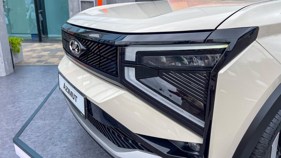 Автомобиль Lada Azimut на ПМЭФ Автомобиль Lada Azimut на ПМЭФ