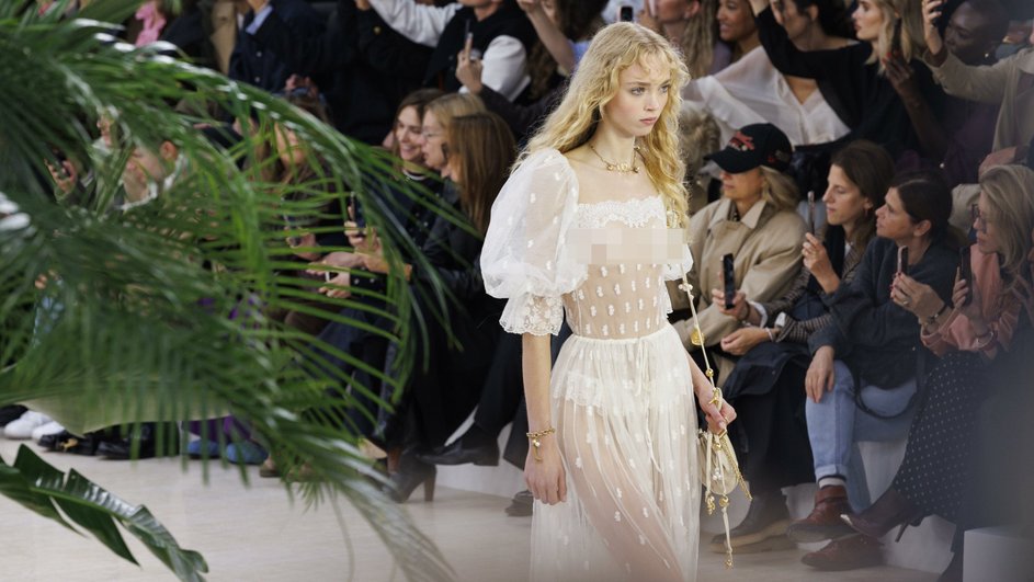 Показ Chloé Показ Chloé