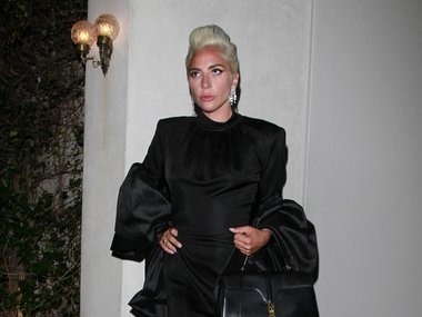 Slide image for gallery: 10124 | Леди Гага. В 2012 году певица шокировала общественность — она с 15 лет боролась с анорексией и булимией, а мировая популярность только ухудшила ситуацию: звезда еще больше стала страдать из-за несоответствия своей фигуры пр
