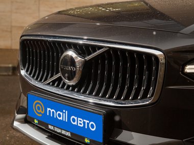 slide image for gallery: 27094 | Volvo V90
