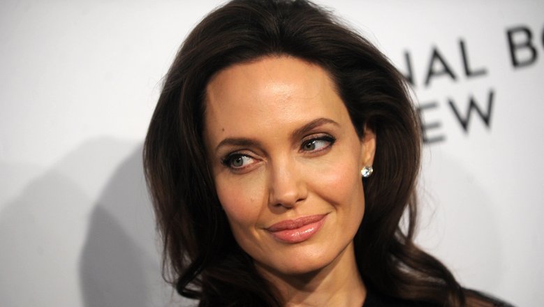 Порно видео с Angelina Jolie (Анджелина Джоли)