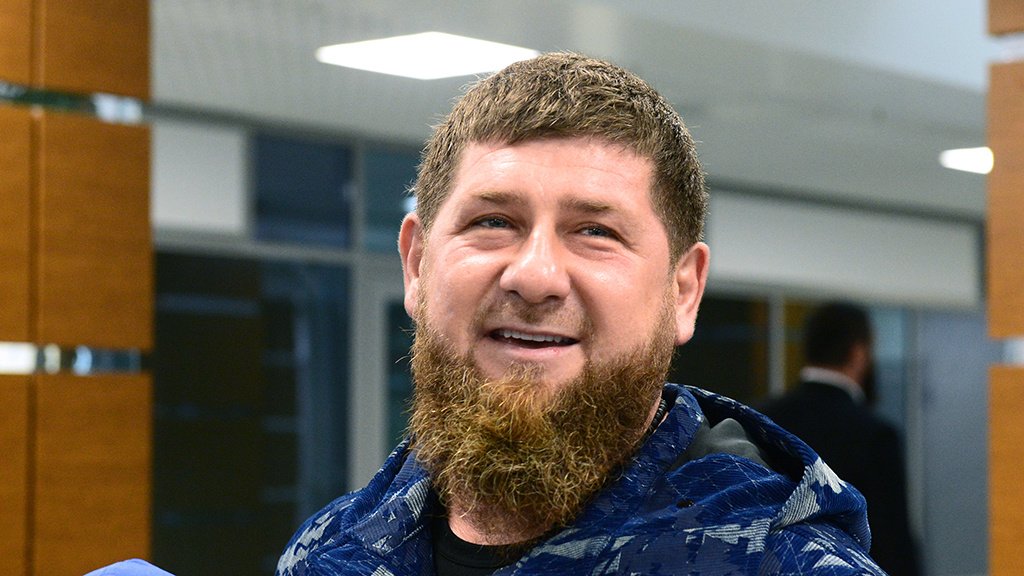 Кадыров посадил сына-боксёра на диету, но тот продолжал есть фаст-фуд