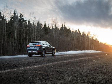 slide image for gallery: 24849 | Geely Atlas