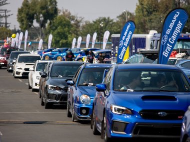 slide image for gallery: 26722 | Американские фанаты Subaru побили рекорд россиян
