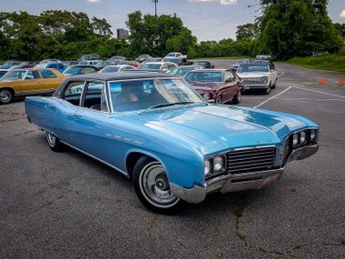 slide image for gallery: 24025 | Buick Electra