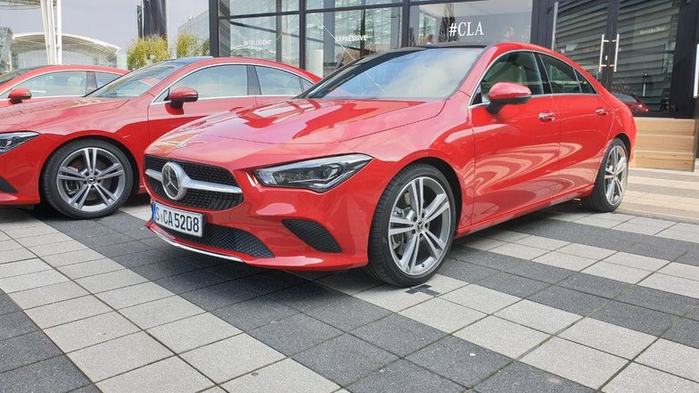 slide image for gallery: 24297 | Mercedes-Benz CLA Coupe