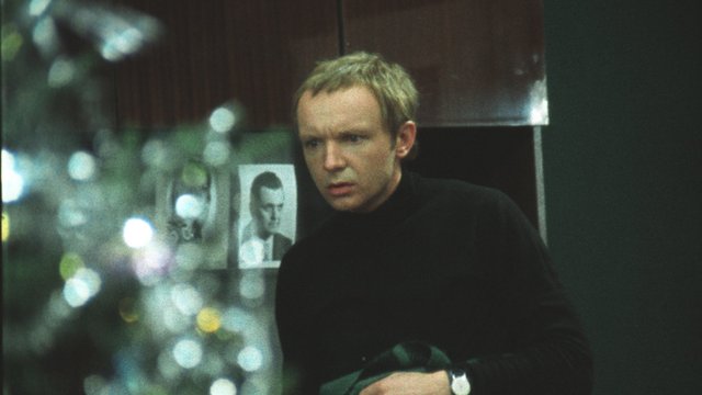 Андрей Мягков в фильме «Ирония судьбы, или С легким паром» Андрей Мягков в фильме «Ирония судьбы, или С легким паром»