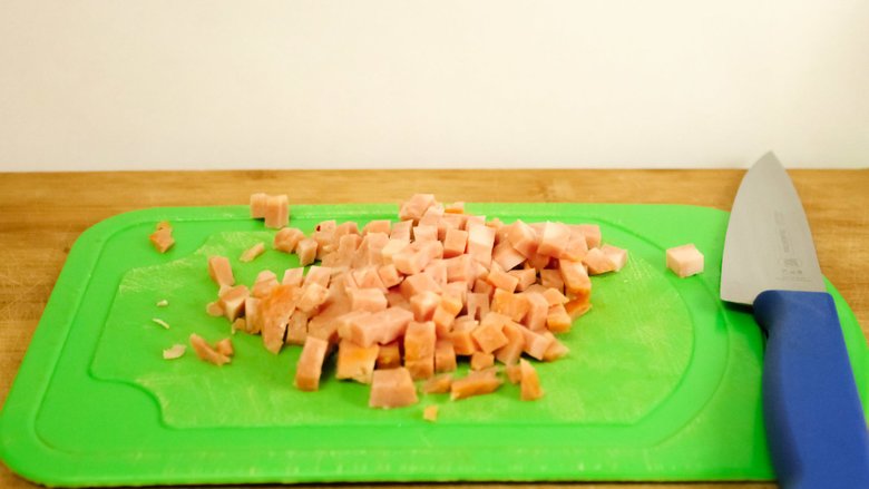 Салат Малибу с копченой курицей рецепт с фото пошагово