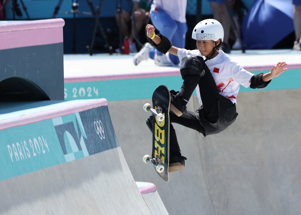 11-летняя скейтбордистка из Китая дебютировала на Играх в Париже