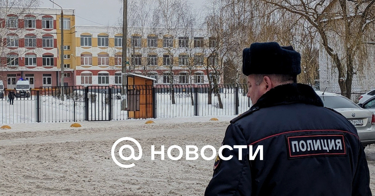 В Новосибирске из-за звонка о минировании эвакуировали школу в Чистой