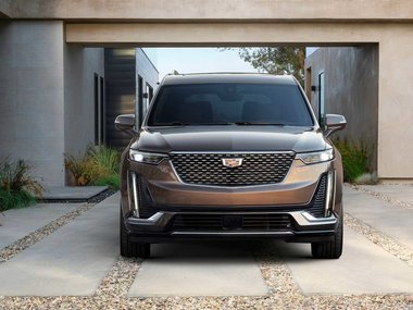 slide image for gallery: 24037 | Кроссовер Cadillac XT6