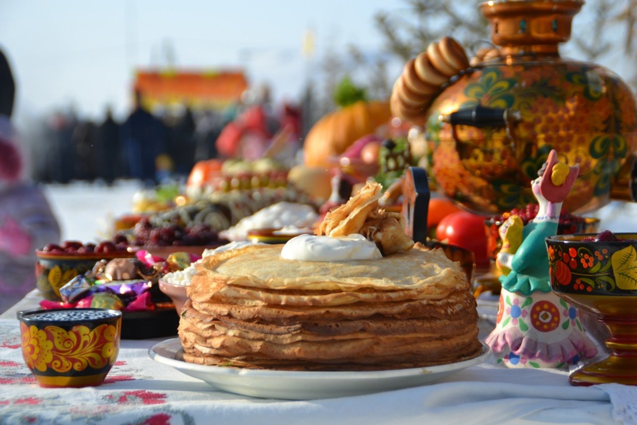 Как сделать чучело на Масленицу для сожжения своими руками?