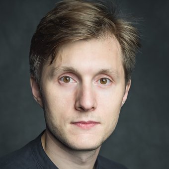 Олег Савцов