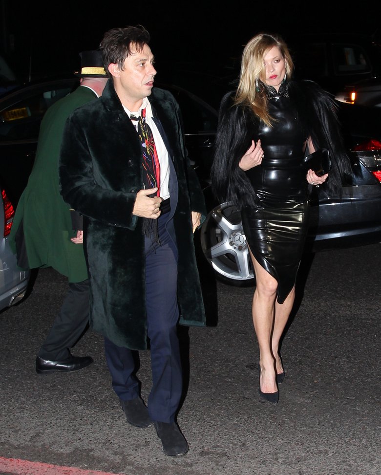 Кейт Мосс вместе с мужем Джейми Хинсом приехала на вечеринку в Лондоне