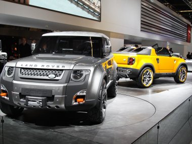 slide image for gallery: 2772 | Land Rover Defender