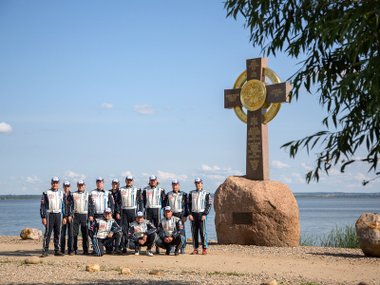 slide image for gallery: 17067 | Шрамы в памяти, или Второй подряд подиум в Volkswagen Polo Cup. Награждение