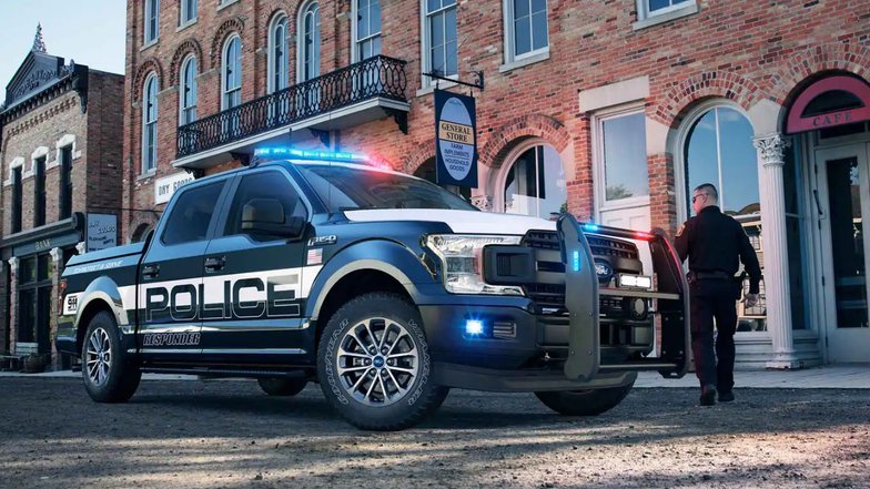 slide image for gallery: 26239 | Полицейские машины Ford