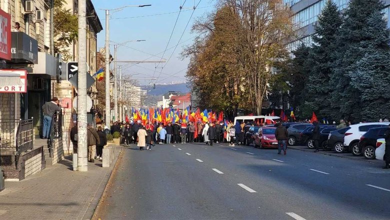 Оппозиционная партия социалистов вышла на протест перед зданием ЦИК в Молдавии