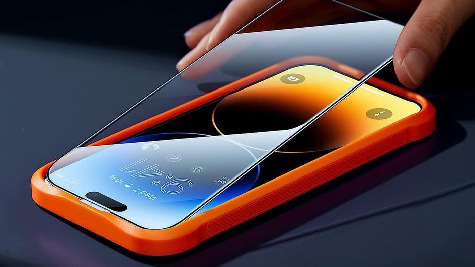 Процесс установки стекла на смартфон Процесс установки стекла на смартфон