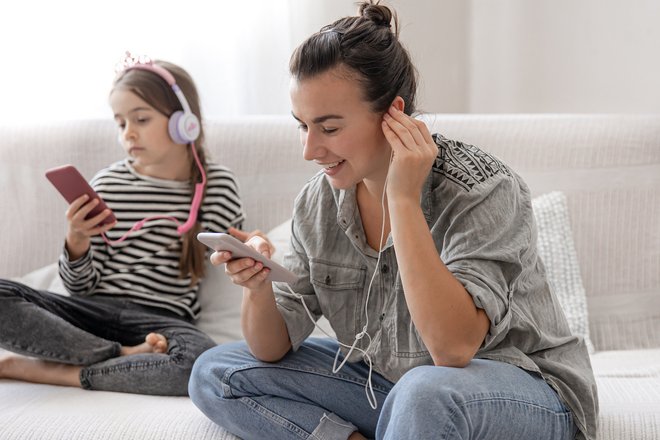10 подкастов для детей и родителей
