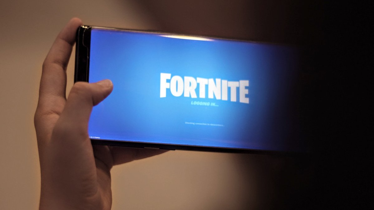 Идеальная провокация. Как Fortnite пошла войной на Apple и Google - Hi-Tech  Mail.ru