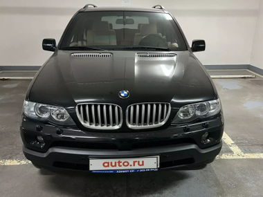 BMW X5 2004 года, оснащенный заводской броней