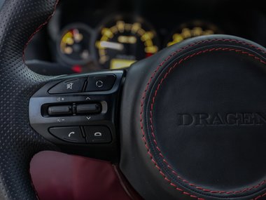 slide image for gallery: 27406 | Автомобиль класса люкс из обычной «Нивы» 05