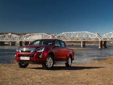 slide image for gallery: 24611 | Isuzu D-Max