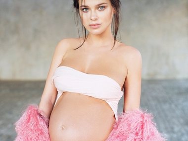 Slide image for gallery: 5266 | Елена во время беременности