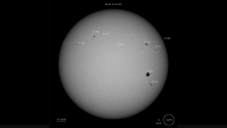 Обратите внимание на пятно AR3190 в правой части кадра. Фото: NASA Solar And Heliospheric Observatory