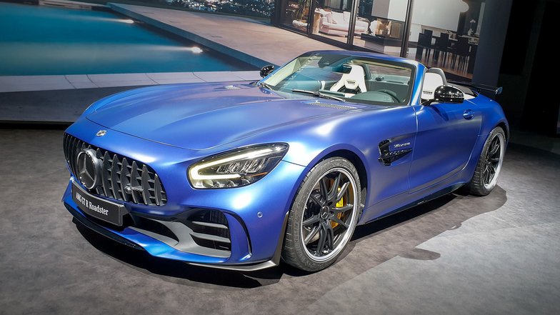 slide image for gallery: 24212 | Mercedes-AMG GT R Roadster