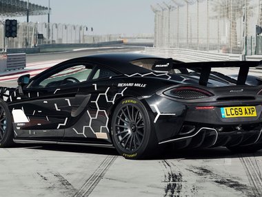 slide image for gallery: 26365 | McLaren 620R
