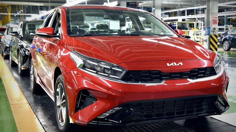 slide image for gallery: 28363 | Kia Cerato