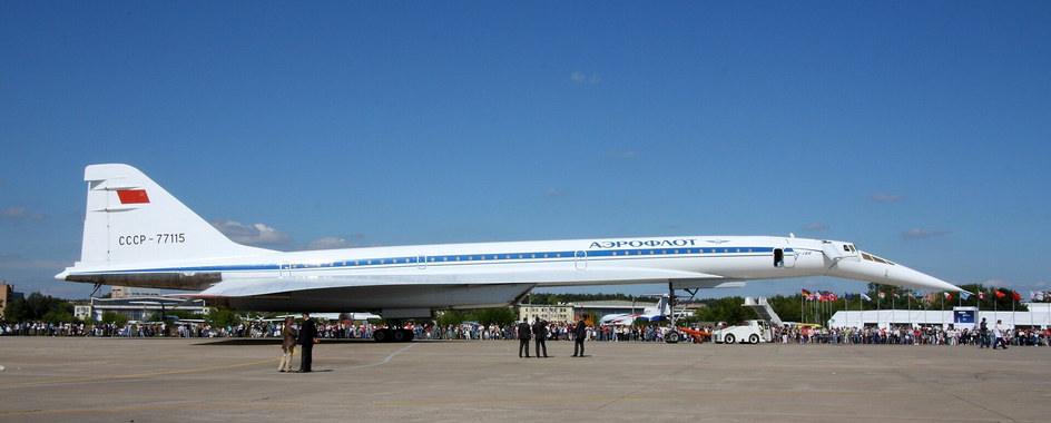 Ту-144 стал первым в мире самым быстрым пассажирским самолетом Ту-144 стал первым в мире самым быстрым пассажирским самолетом