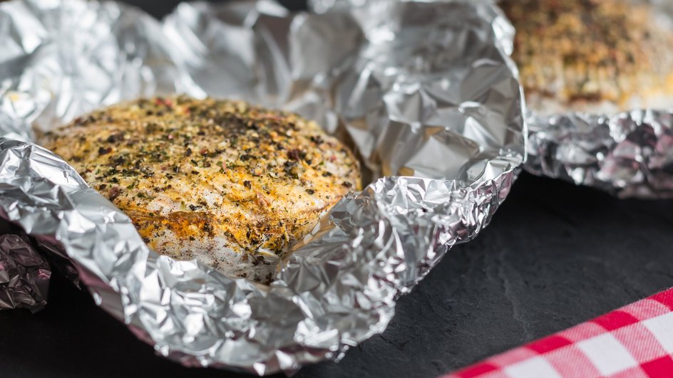 Завернутое в фольгу мясо Завернутое в фольгу мясо